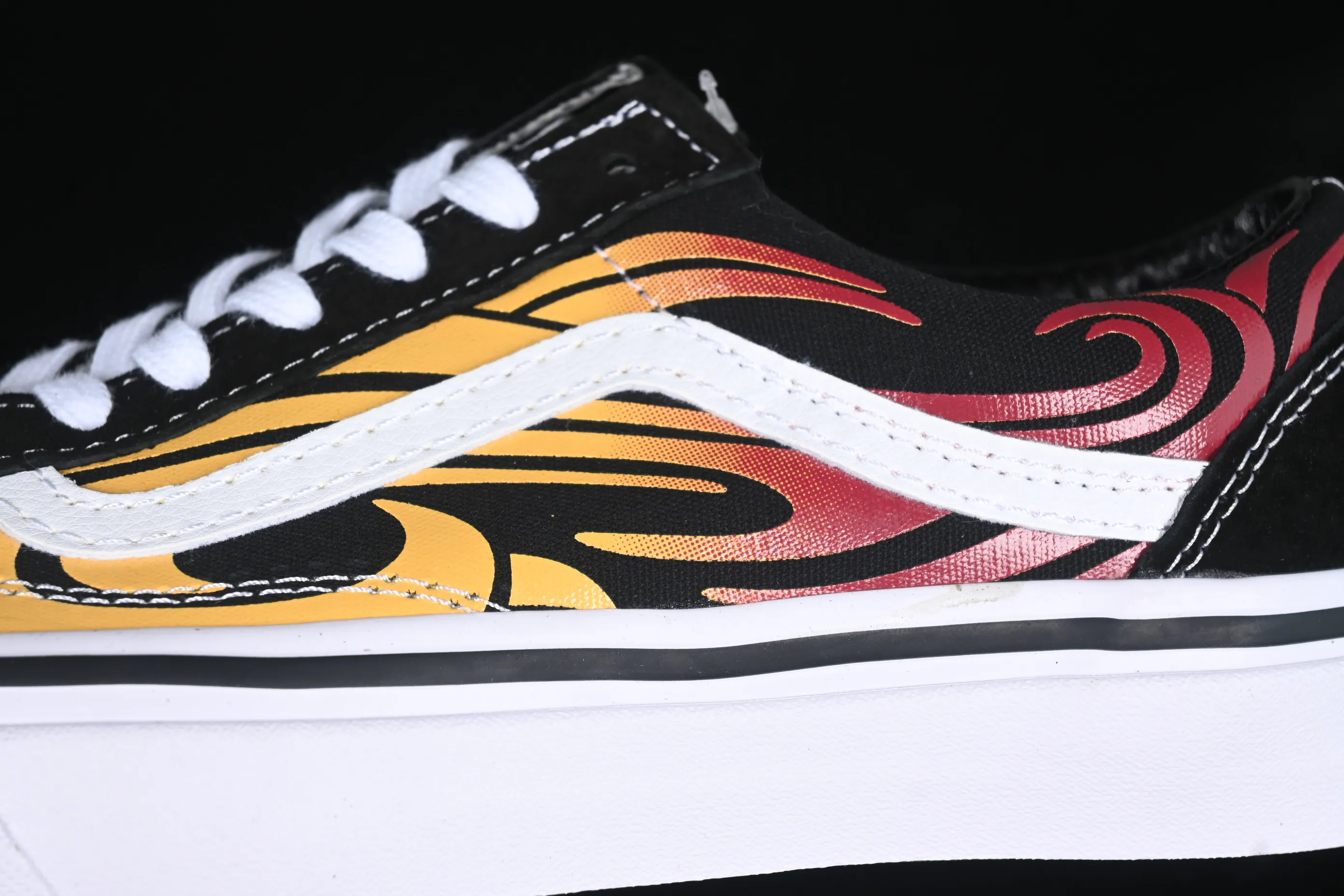 All categories Vans Vans series Vans Low Vans low-top Vans Old Skool flame red low-top casual sneakers VN000CQDBA5